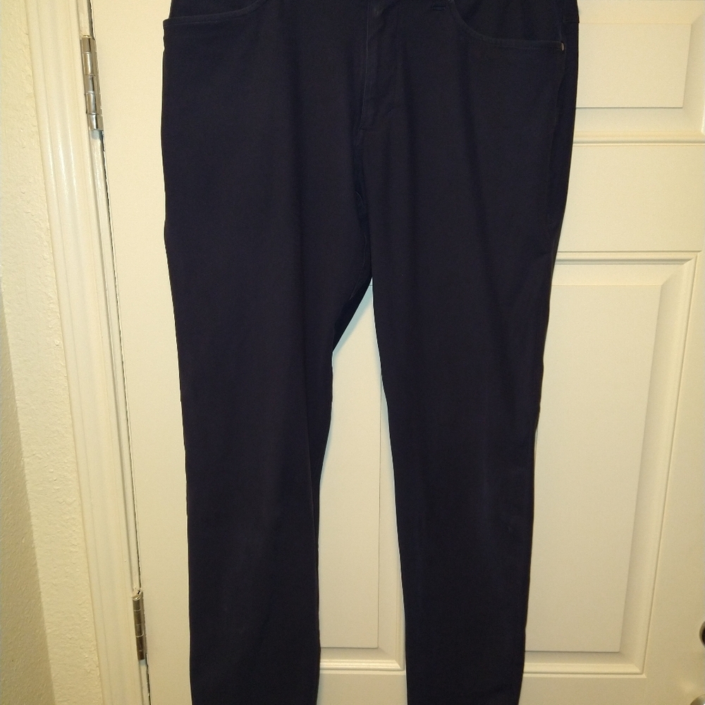 Lululemon ABC Pant Classic Fit Blue Warpstreme Trousers Men's sz 34x33.